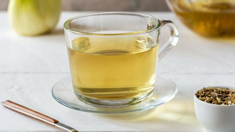 Biljni napitak od četiri sastojka koji čini čuda za zdravlje Biljni napitak od četiri sastojka koji čini čuda za zdravlje