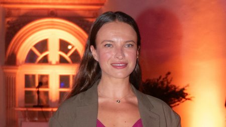 Tanga-sandale koje osvajaju uzorkom, a uz kratke hlačice izgledaju vrh