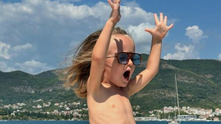 Sav se uživio! Pogledajte kako Bloom pjeva pjesmu Justina Biebera, poručuju mu da je rođena zvijezda