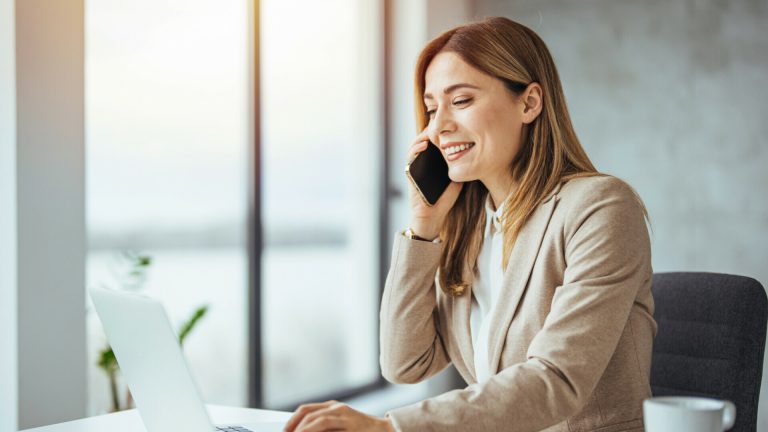 Pet znakova horoskopa koji se čak vesele povratku na posao nakon godišnjeg