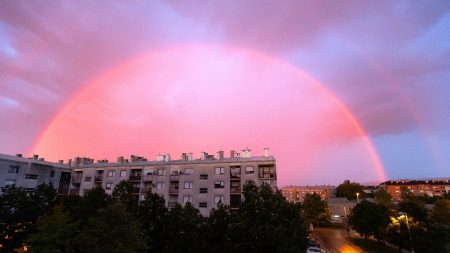 Jeste li ga i vi ulovili? Zagrebački izlazak sunca prizor je kojeg se ne možemo nagledati