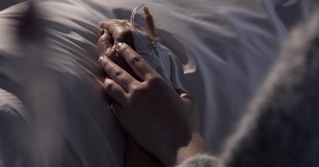 Prvi znakovi: Ovih šest nevjerojatnih fenomena većina ljudi doživi neposredno prije smrti