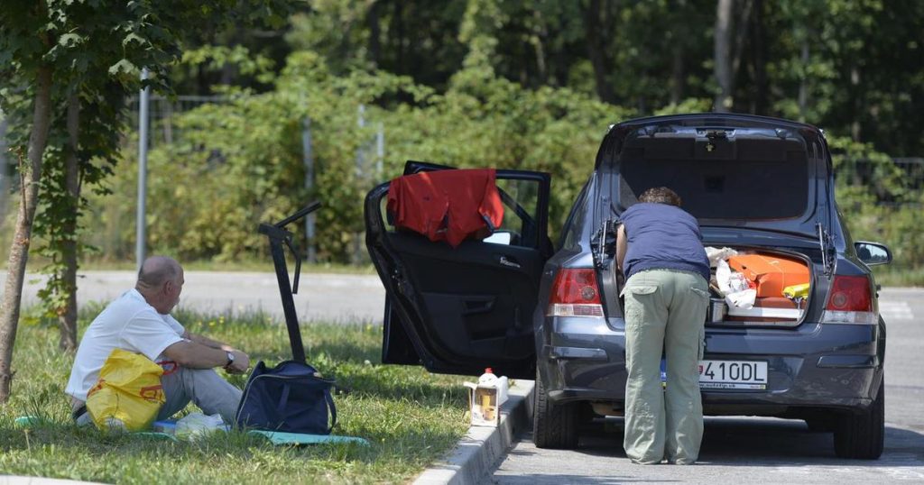 Zbog visokih cijena turisti nam opet dolaze sa svojom hranom: Nizozemci su iz gepeka izvukli čak i vreću krumpira