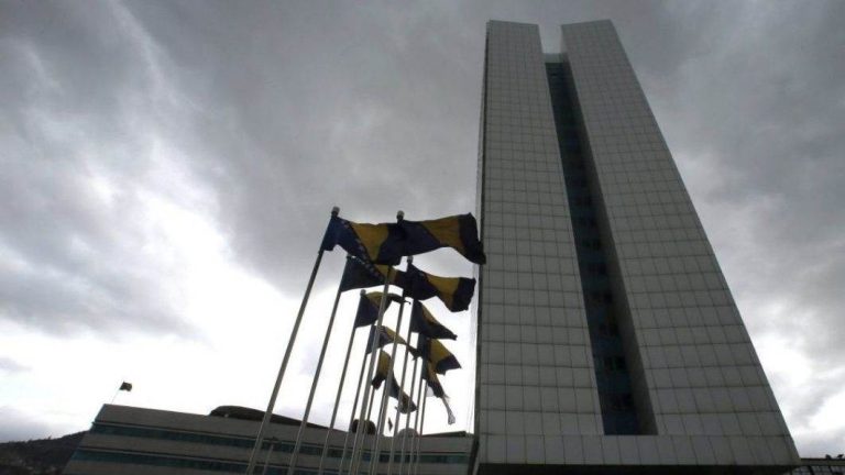 Advokati prekidaju štrajk, institucije najavljuju moguće sudske postupke