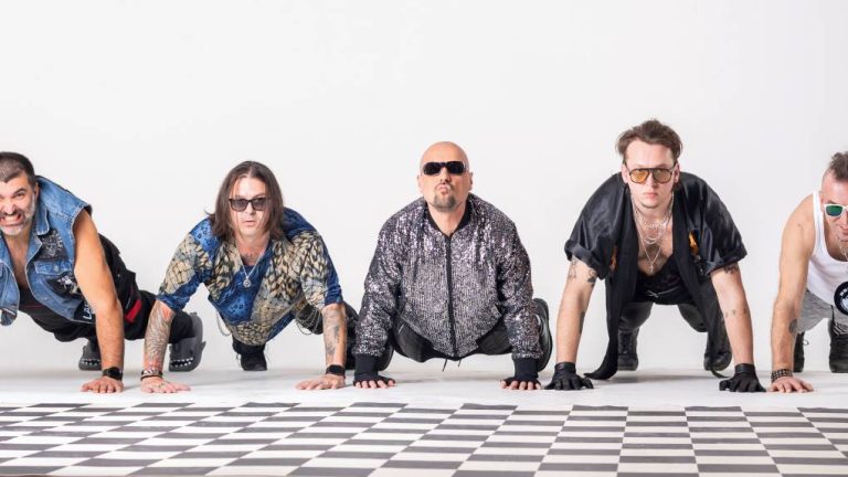 Brkovi: Svakome smo teret zbog tog narodnjačkog melosa Brkovi: Svakome smo teret zbog tog narodnjačkog melosa