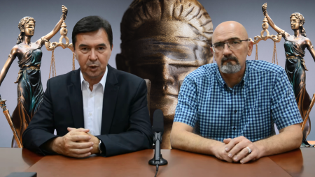 Mup TK vratio oduzeti mobitel novinaru Fatmiru Alispahiću po zahtjevu advokata Mirnesa Ajanovića, bez pristupa podacima u mobitelu