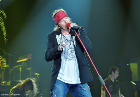 Axl Rose i Michael Schenker obradili su pesmu „Love to Love“ grupe UFO