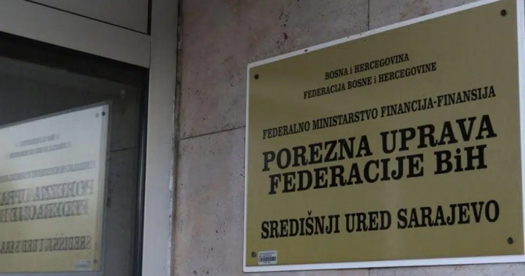 Od poreza prikupljeno gotovo 400 milijuna KM novca više nego lani