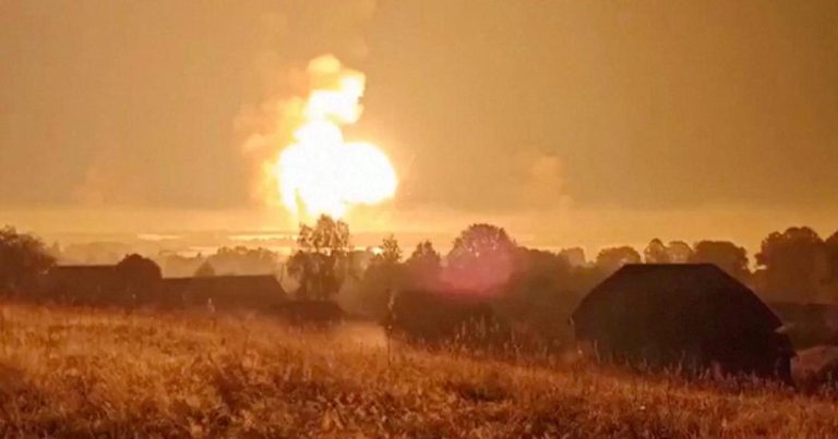 Bijes u Rusiji nakon što su Ukrajinci digli u zrak ogromno skladište oružja: ‘Što radite?’