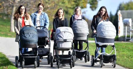 Majkama s četvero i više djece dati primanja i pravo na mirovinu u FBiH, bez obzira na to jesu li zaposlene