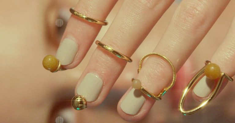 Novi trend koji će svaki manikir učiniti posebnim Novi trend koji će svaki manikir učiniti posebnim