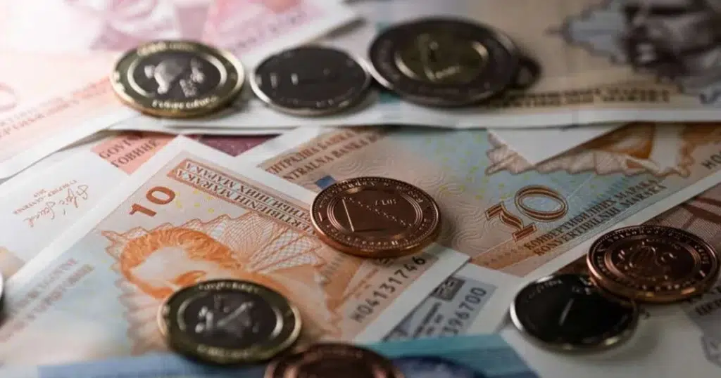 Dug u FBiH: Vlast građane uvjerava da nema razloga za paniku, finansijski izvještaji drugačije tvrde