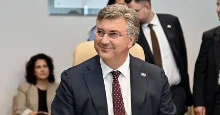 Naša uloga je čestitarska i posmatračka