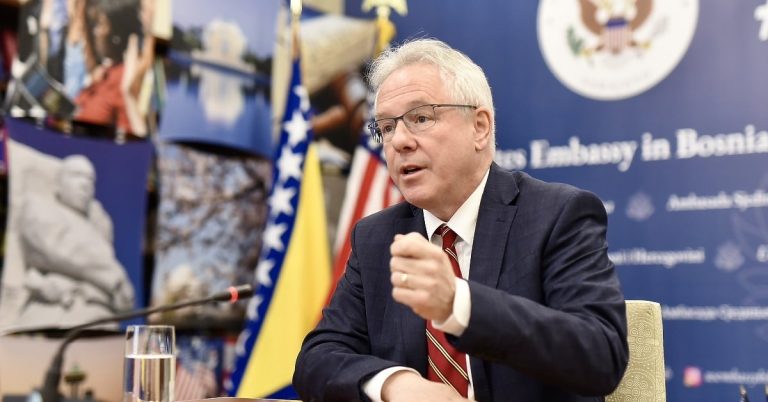 Michael Murphy o težnjama BiH za članstvo u NATO-u: Zemlja to mora zaslužiti Michael Murphy o težnjama BiH za članstvo u NATO-u: Zemlja to mora zaslužiti