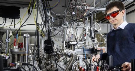 U Beču razvijen prvi sat s atomskim jezgrom