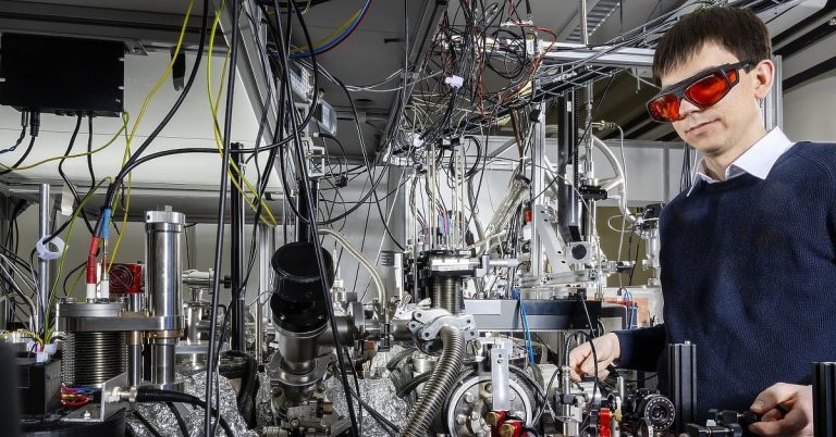 U Beču razvijen prvi sat s atomskim jezgrom