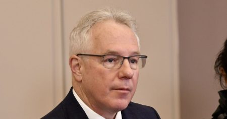 Svi su krivi za zastoj na NATO putu