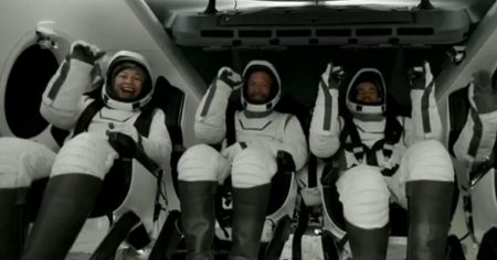 Napravljen veliki korak naprijed ka komercijalnim svemirskim letovima, misija SpaceX se vratila na Zemlju