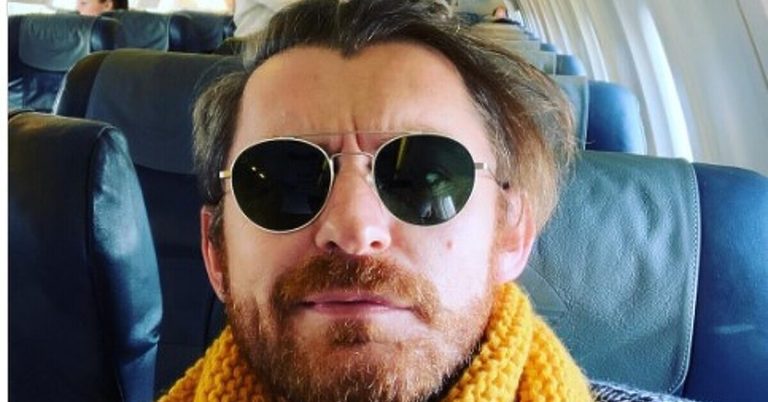 Gadi nam se, u najmanju ruku