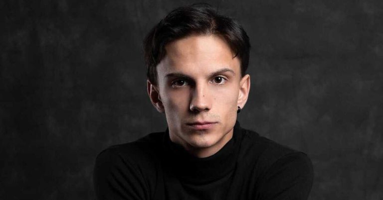 Kasumović od Bidžana tražio da se “prilagodi zahtjevima struke ako želi uspjeti” Kasumović od Bidžana tražio da se “prilagodi zahtjevima struke ako želi uspjeti”