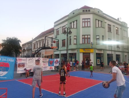 Sinoć je održana “Trojka iz bloka”.