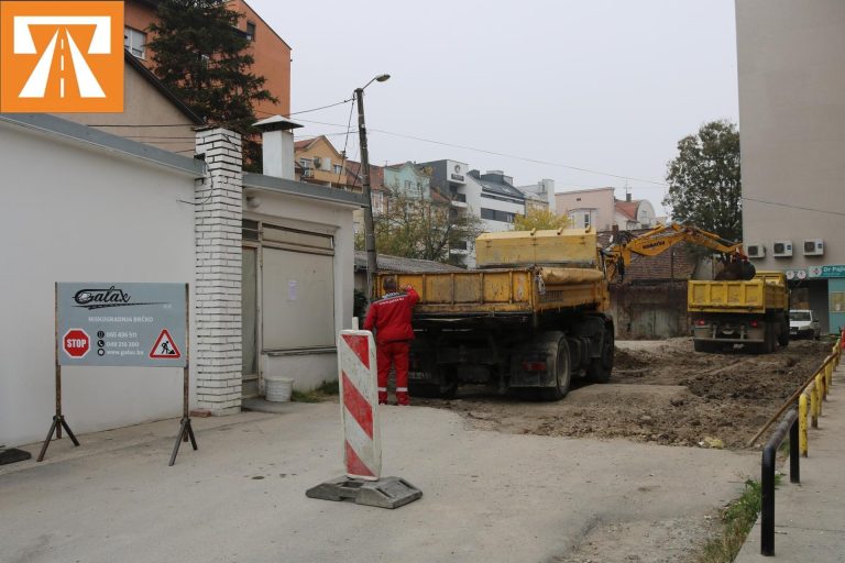 JP PUTEVI BRČKO: Početak izgradnje parking prostora sa pristupnim cestama u Josipovoj ulici…