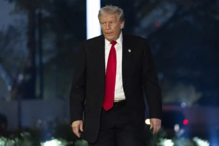 Trump negira Epsteinove navode i traži istragu o njegovim vezama s demokratama