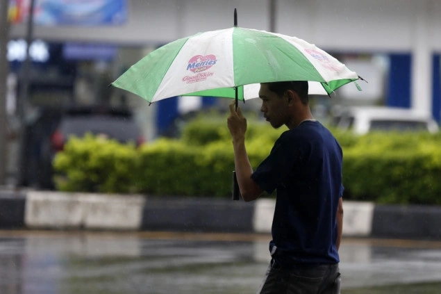 Poplave u Indoneziji poharale Sumatru: 442 mrtvih, preko milion pogođenih Poplave u Indoneziji poharale Sumatru: 442 mrtvih, preko milion pogođenih