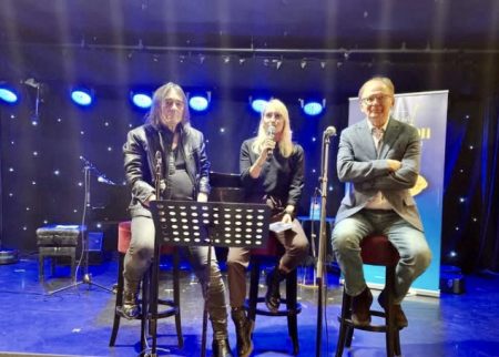 Šezdeset godina rocka, i dalje bez kočnice – Dado Topić predstavio album „Ponovo na cesti