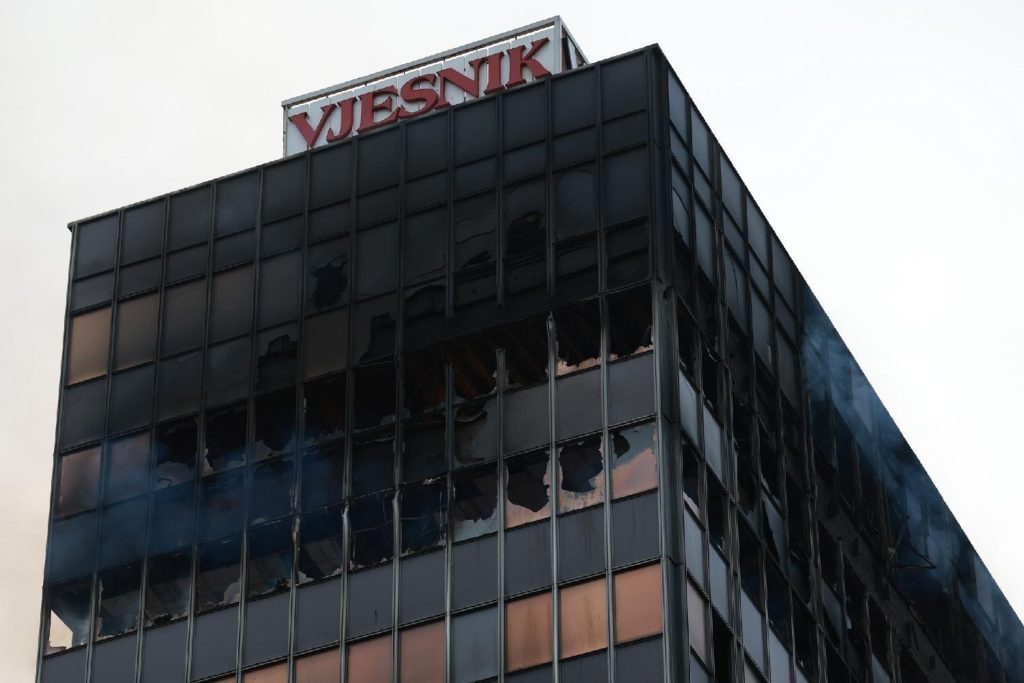 Potpuno izgoreo soliter nekadašnjeg zagrebačkog lista Vjesnik