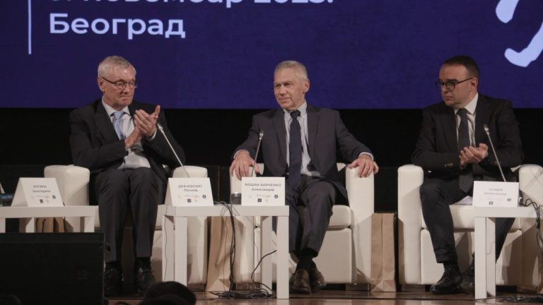 Veličanje Rusije i negiranje genocida na konferenciji o Daytonu sankcionisanog ruskog fonda u Banjaluci i Beogradu