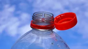 Nismo se navikli ni na čepove, a sada stiže nova promjena: Na redu su… boce!