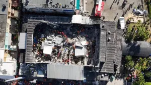 (VIDEO) Užas u Mostaru: Urušio se krov ambulante, prizori su katastrofalni, tragedija izbjegnuta