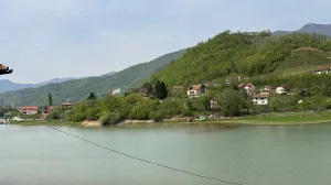 Prirodni biser ostao bez kapi vode: Presušilo jezero u komšiluku, stanovnici tužni i zabrinuti