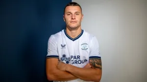 (VIDEO) Kontroverzni Crnogorac iskoristio grešku odbrane Hrvatske i pogodio za vodstvo