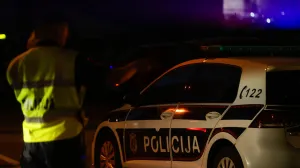 Policajcu koji je brutalno pretukao suprugu određen jednomjesečni pritvor