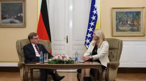 Cvijanović u prazničnom duhu – RS slavi mir, a FBiH početak rata i komunističku zaostavštinu