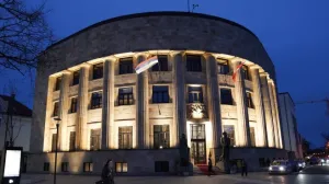 U blizini Sarajeva naređeno isticanje zastave RS-a, ukoliko to ne bude urađeno biće kazni