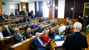 Od vrijeme je da se međunarodna zajednica pakuje do EU pregovora: Može li BiH bez OHR-a?