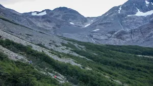 (VIDEO) Pogledajte dramatičnu borbu trajekta s orkanskom burom i valovima