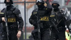 SIPA hapsila i u Mostaru: Oduzeta droga, pištolji, puške, bombe, ali i više od 100.000 KM