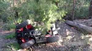 Nesreća u Sarajevu: Automobil na šinama, tramvajski saobraćaj u prekidu, građani u problemima