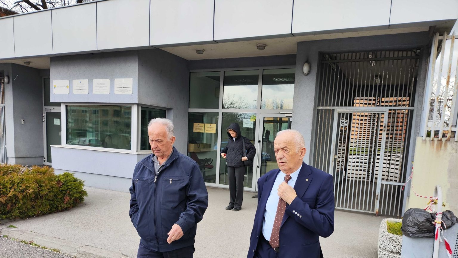 Kevac: Čuvajte se svojih komšija