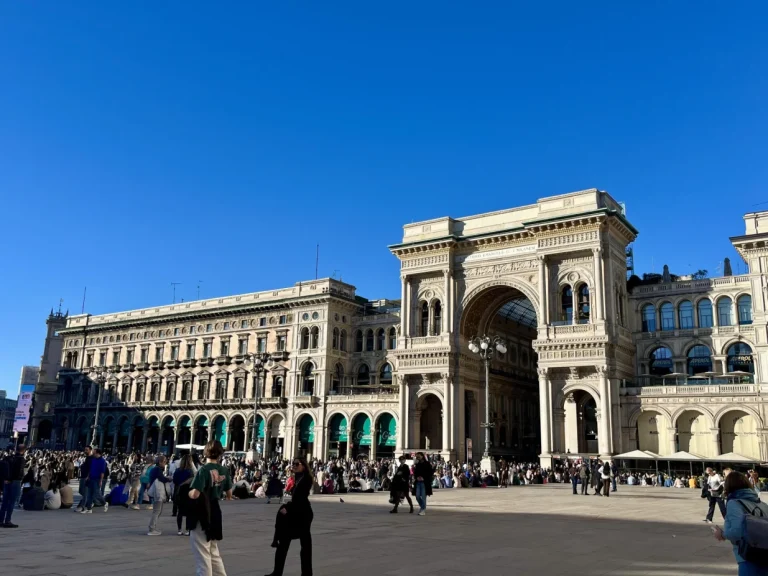 Otputovali smo u Milano, a kada su IQOS i Seletti odgovorili na pitanje „šta ako?, grad je zadržao dah
