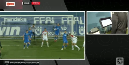 Borac dobio penal nakon nove VAR provjere, Grahovac poravnao na 1:1