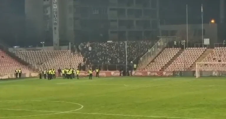 (VIDEO) Rumunski navijači skandirali Srbiji, pa dobili teške batine