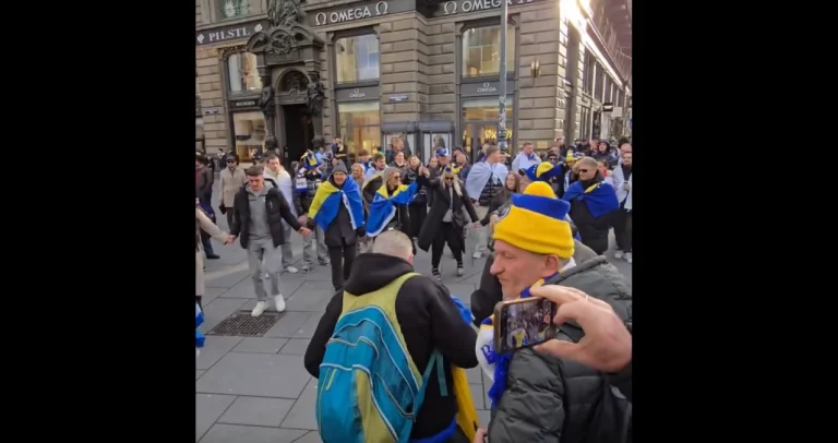 (VIDEO) Potez navijača BiH obići će Evropu: Pogledajte šta su uradili nasred ulice