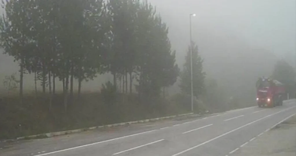 Poledica, magla, odron… Ne krećite na put bez zimske opreme: Stanje na putevima u BiH