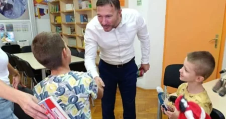 Škola djeci zabranila mobitele, gazirana pića i neprimjerenu šminku: Evo kakav je rezultat