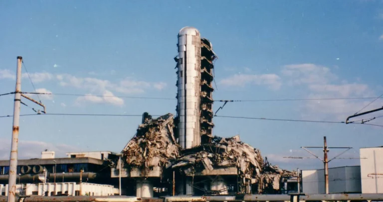 Na današnji dan: Oslobođenje dobilo nagradu za izvještavanje tokom rata, osuđen Abu Hamza